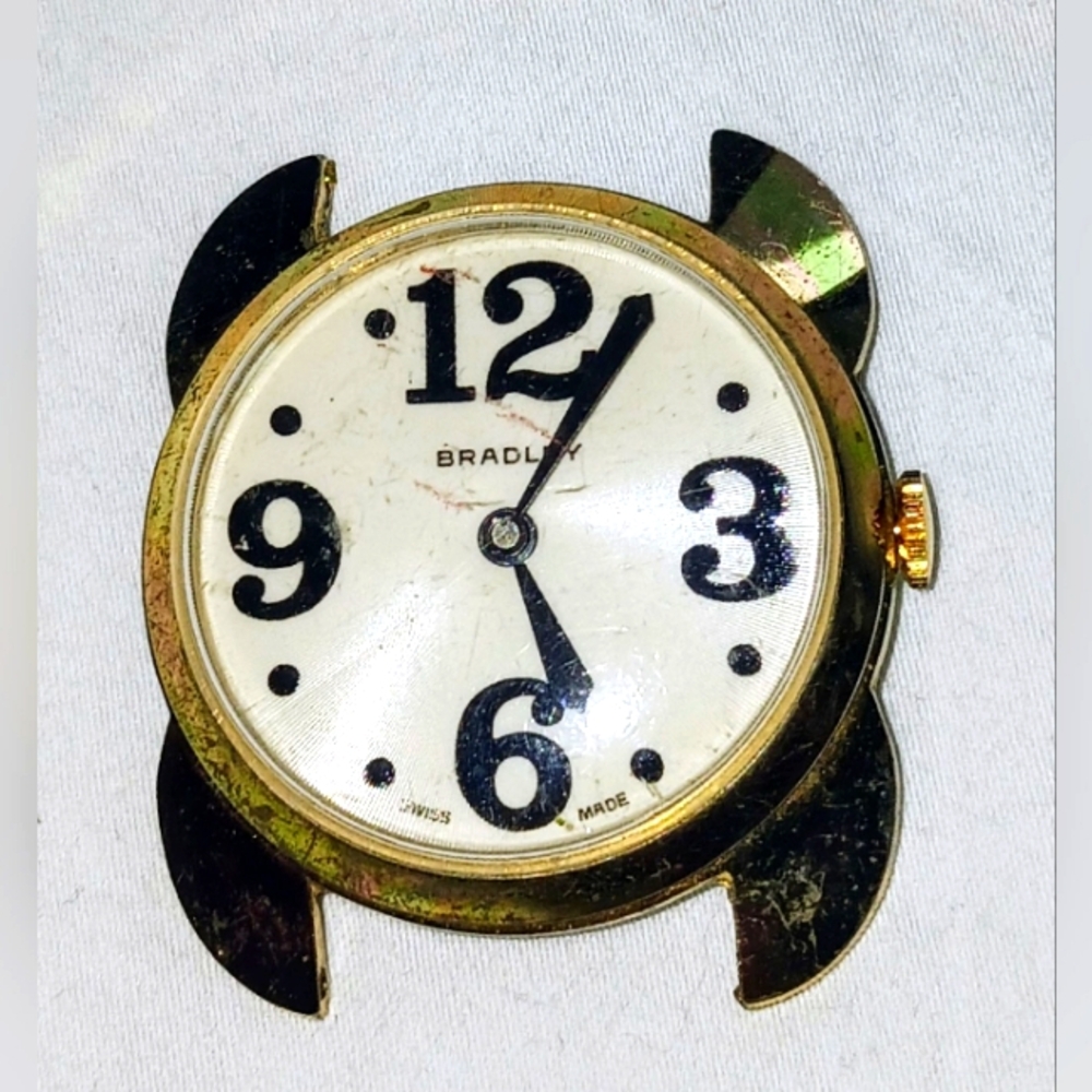 Vintage 1060's Mechanical Wrist Watch c.1968. Swiss